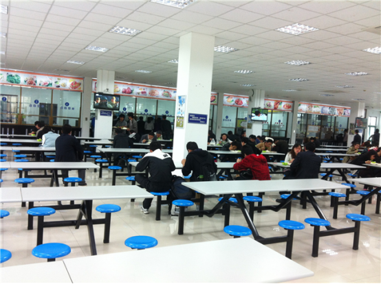 食堂承包讓企業(yè)輕裝上陣，提高競爭力